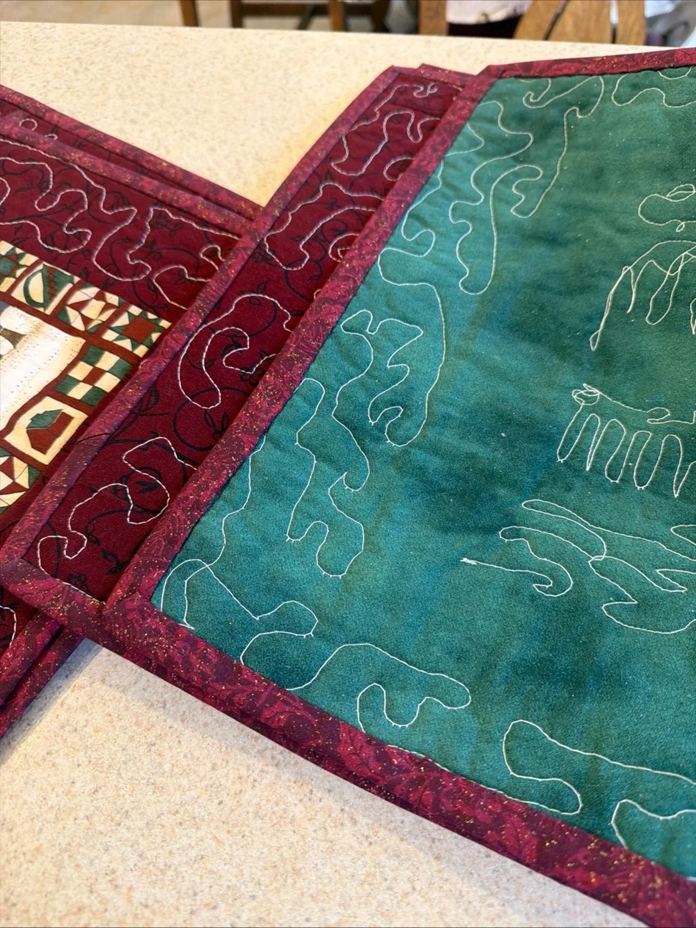 Winter Quilt Guild Snowmen set of 4 placements - Burgundy reversible